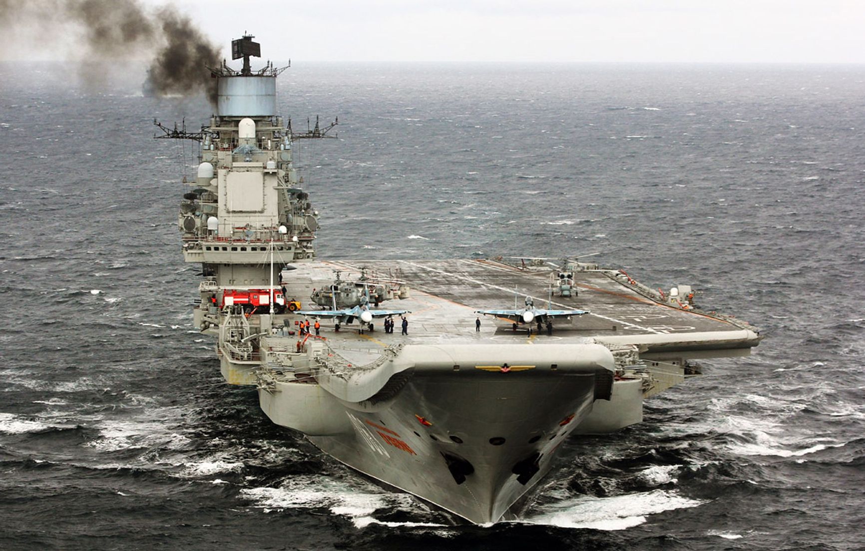 Long-range deployment of the Admiral of the Fleet of the Soviet Union Kuznetsov to the Syrian coast