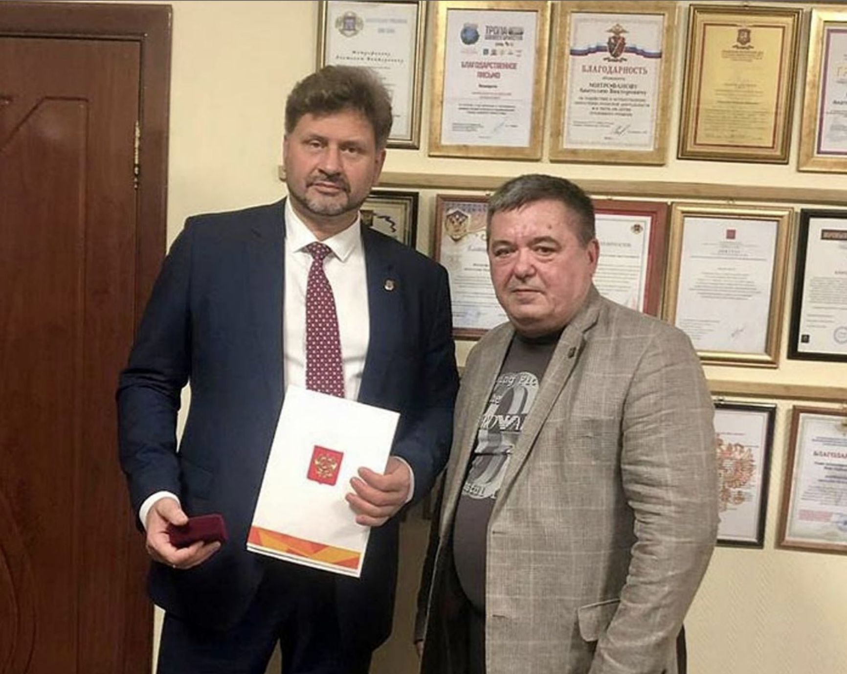 Sergey Konovalov (left)